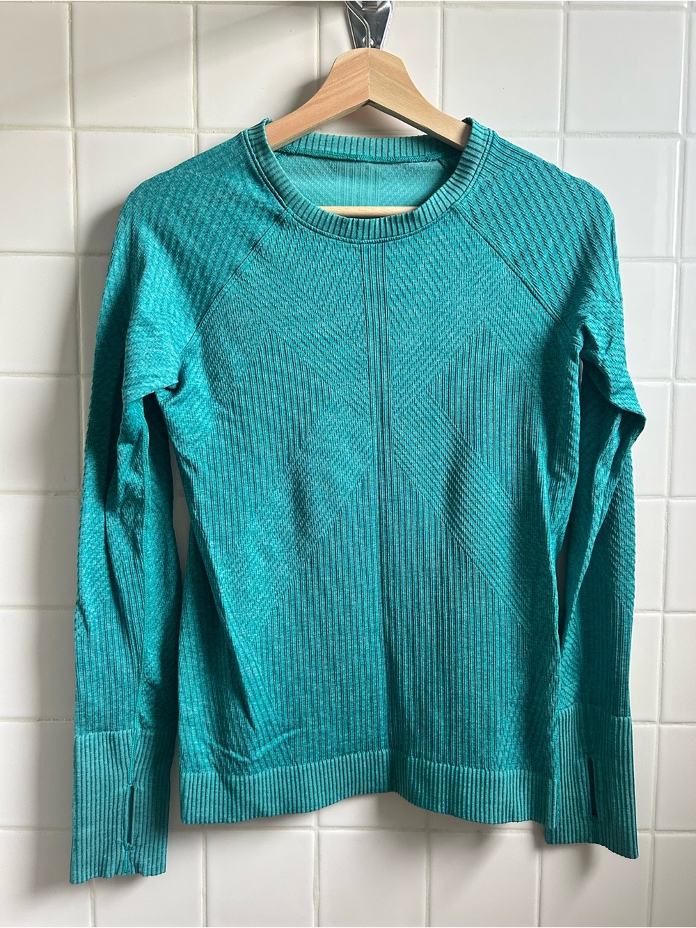 Lululemon Athletica Size 8 Rest Less Pullover